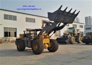 Máy xúc lật chui hầm Xiandai model XD928 về Việt Nam